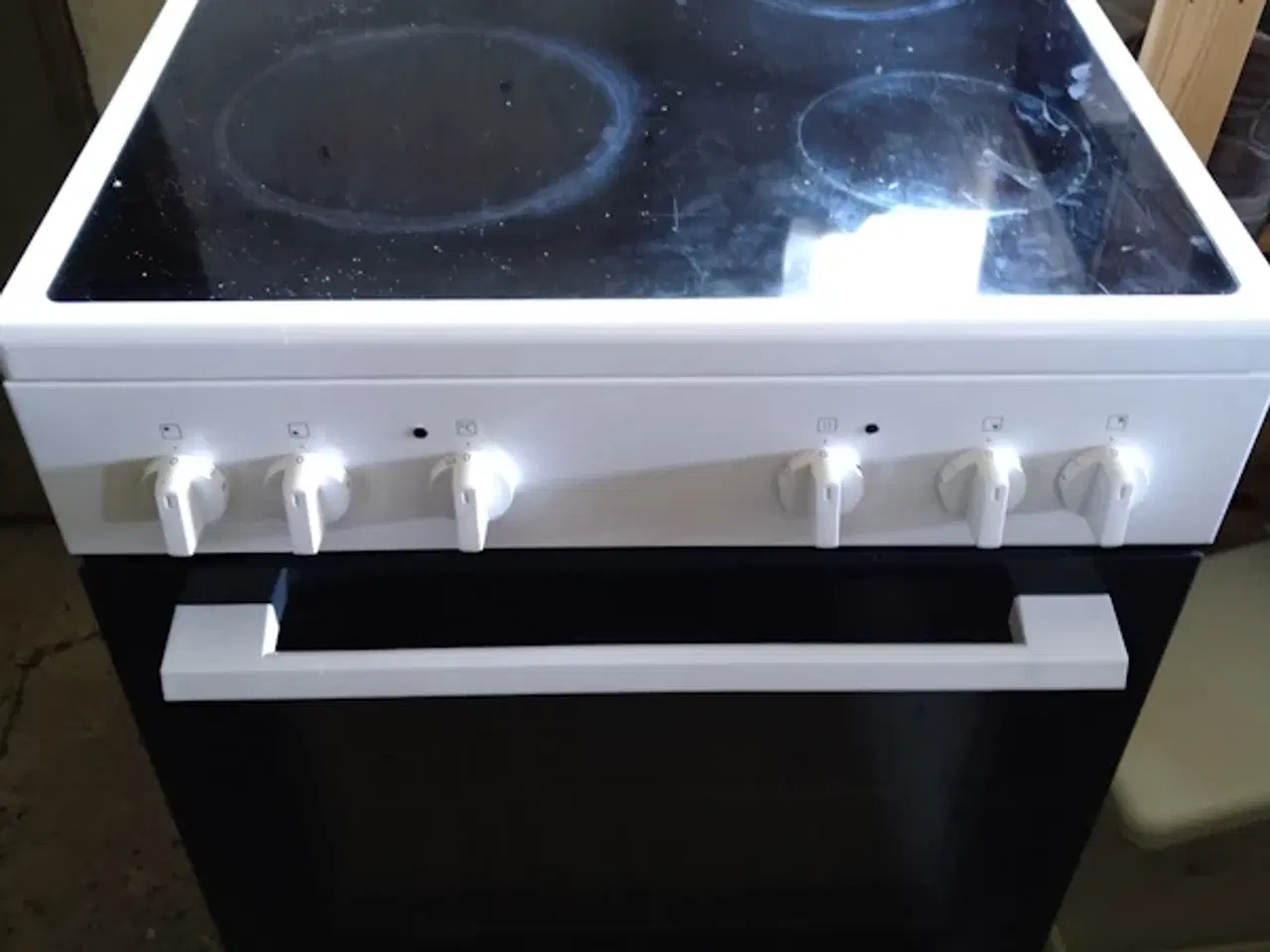 Billede 2 - Electrolux komfur med glaskeramisk kogeplade