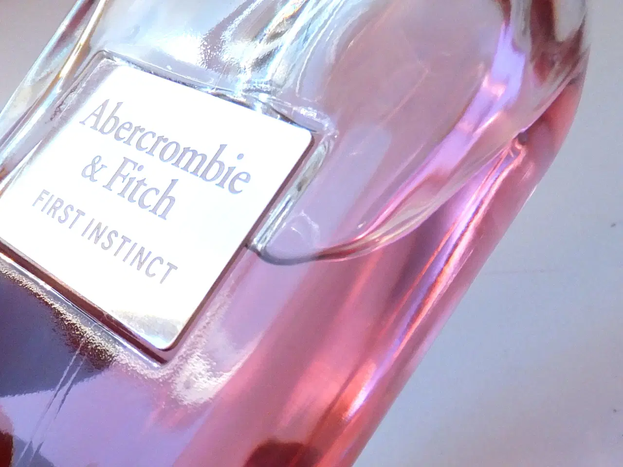 Billede 5 - Inkl. fragt. Parfume til kvinder, 100ml.