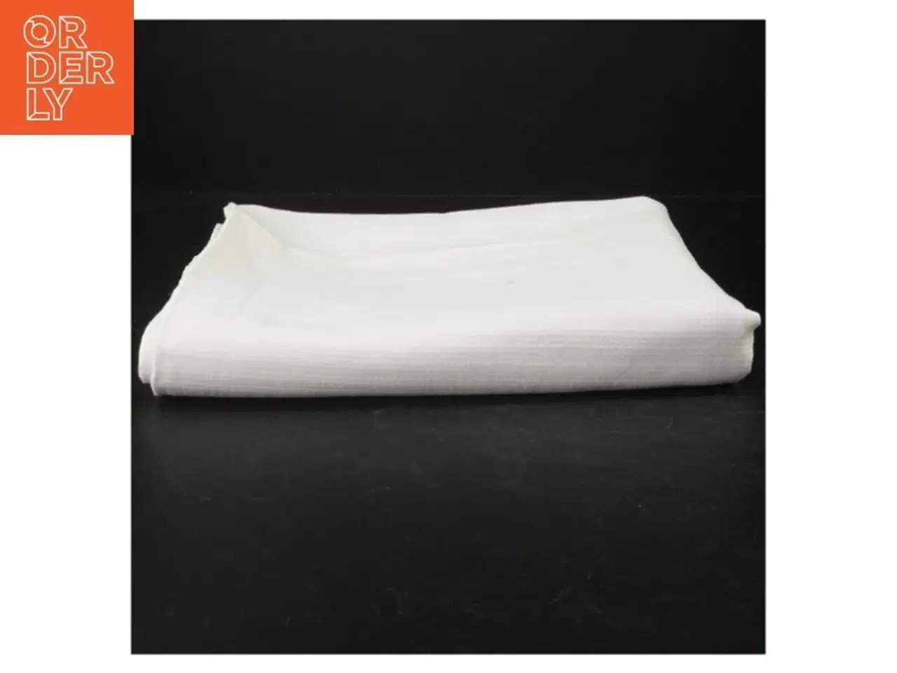 Billede 4 - Hvid dug (str. 135 x 108 cm)
