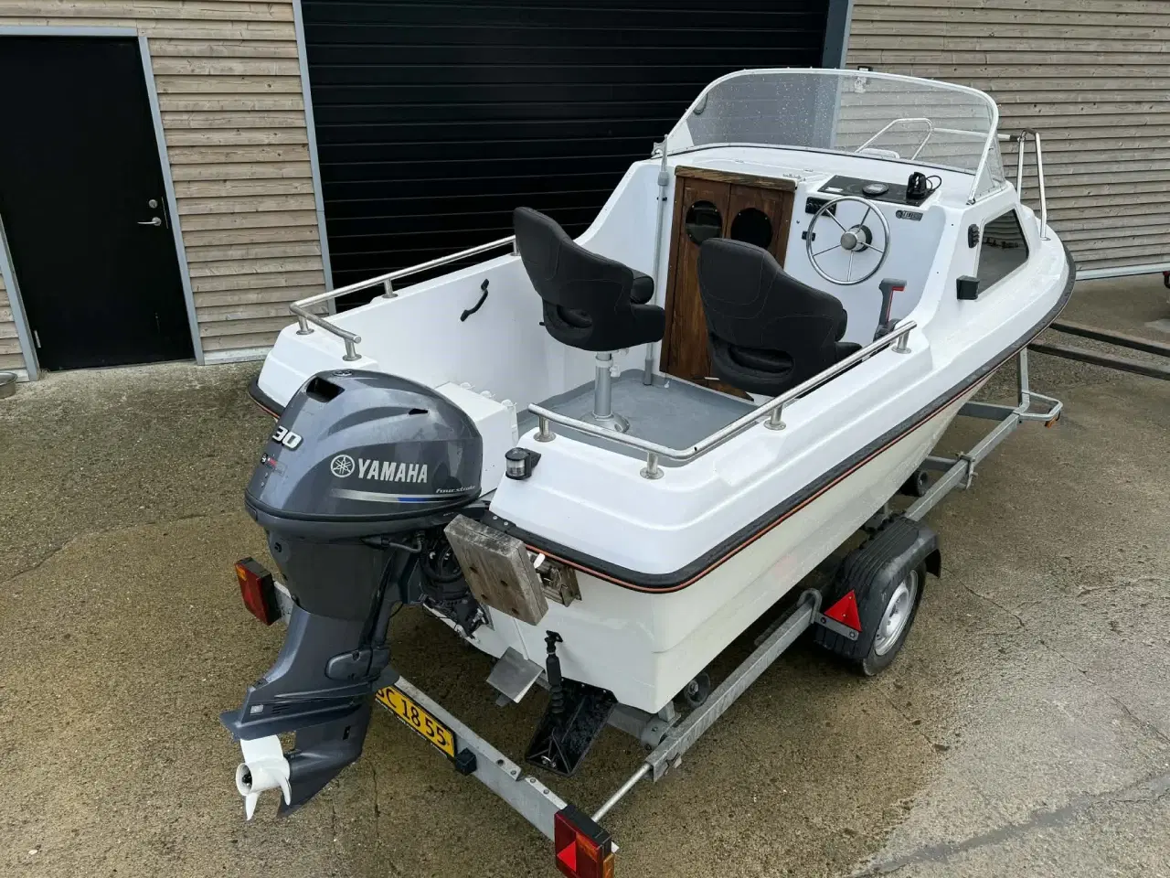 Billede 21 - Uttern 4450C Kabinebåd med Yamaha F30