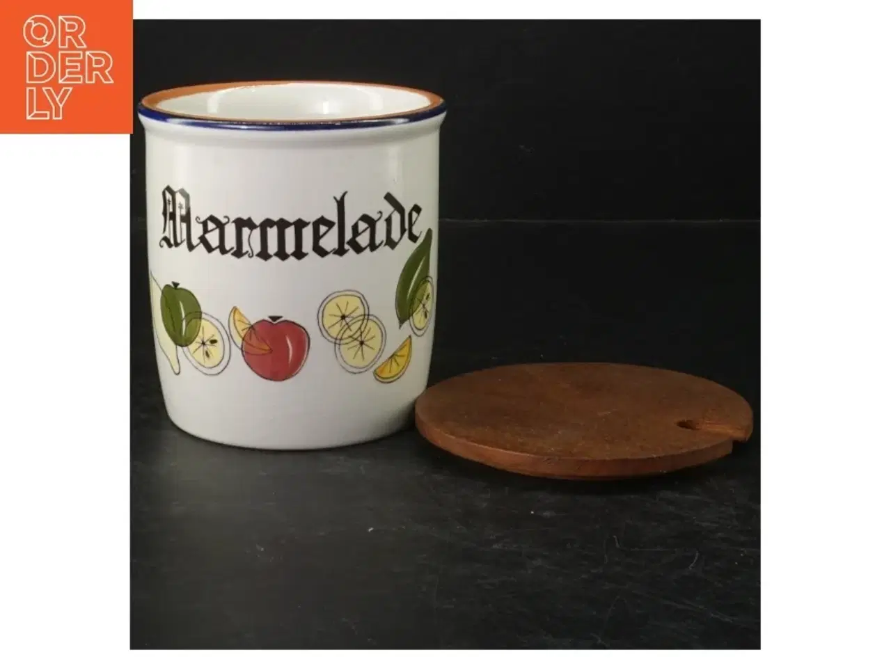 Billede 2 - Keramik marmeladeglas med trælåg fra Knabstrup (str. Ø. 11 cm. længde, 11 cm)