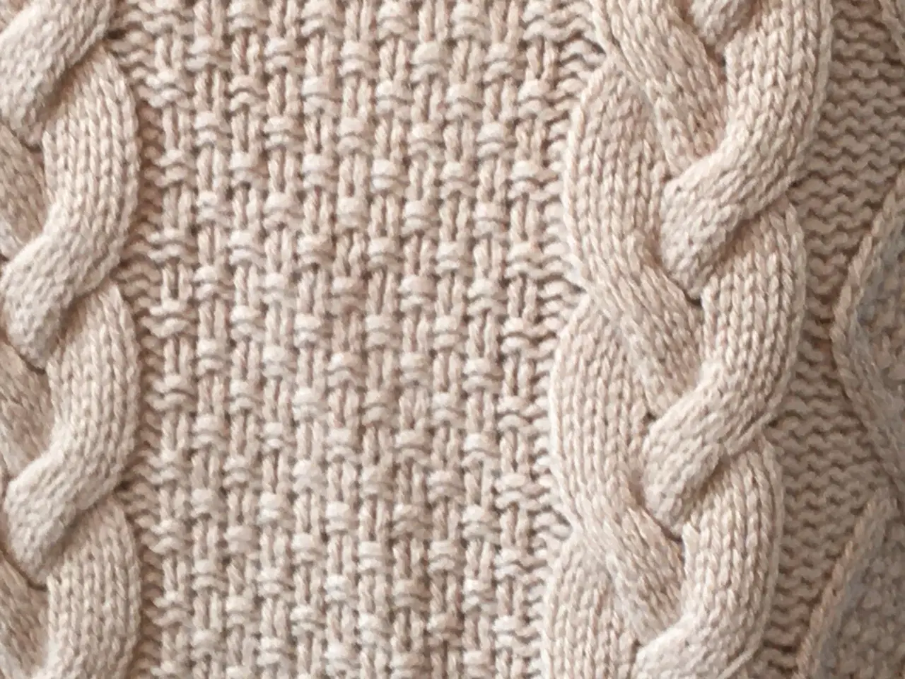 Billede 3 - Baum u Pherdgarten, beige sweater, str S