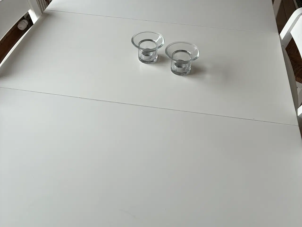 Billede 4 - Spisebord med 8 stole