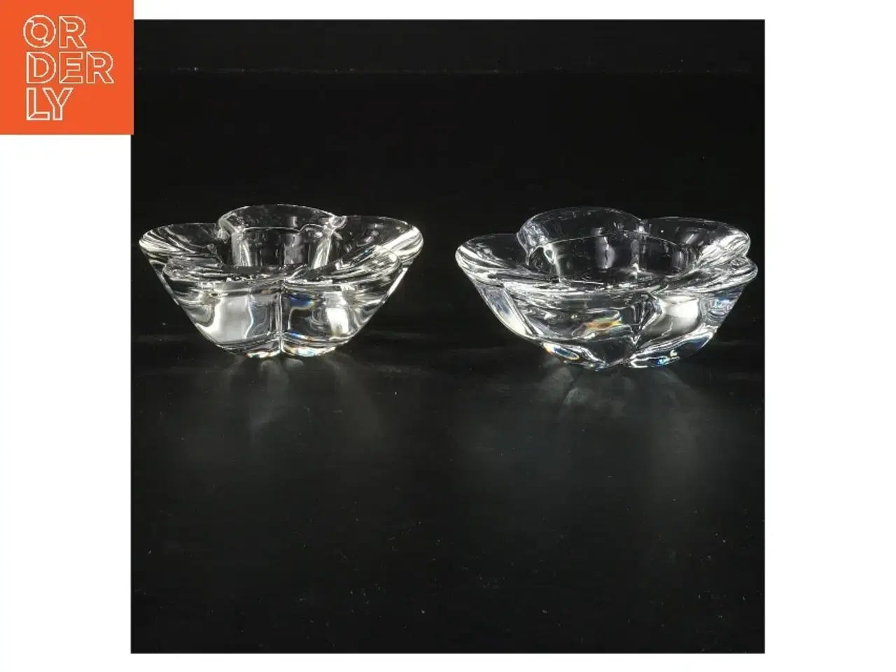 Billede 1 - Glasblomst lysestager (str. Ø 9,5 cm)