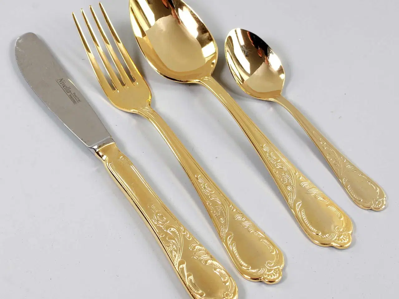 Billede 1 - LUKSUS BESTIK, 23/24 karat forgyldt, 12 personer