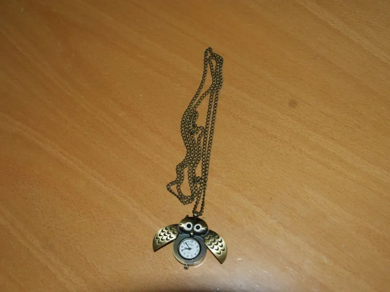 Billede 2 - Rigtig fin halskæde ur sælges
