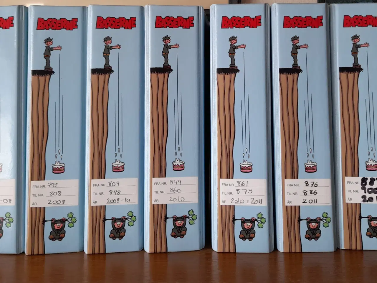 Billede 2 - Velholdte Basserne i originale samlemapper.