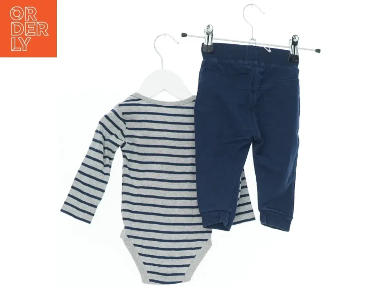 Billede 2 - Langærmet body med bukser fra Bakito (str. 68)