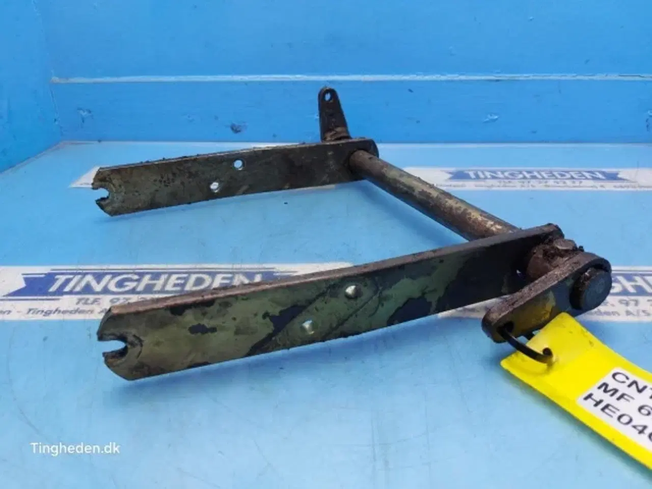 Billede 4 - Massey Ferguson 690 Håndbremse Beslag 1681539M92