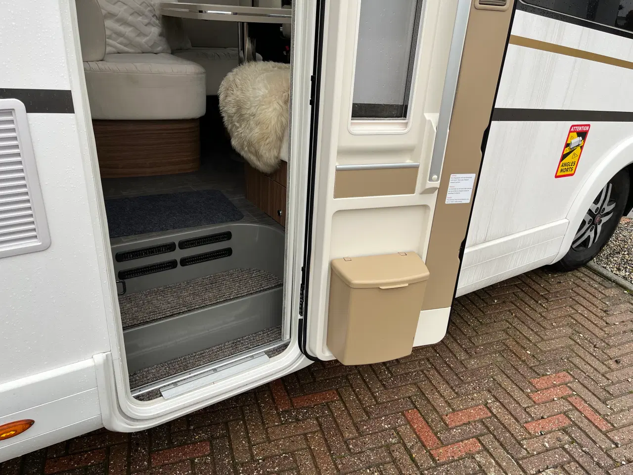 Billede 14 - Autocamper Eura Mobil Intregra Line 720 EB