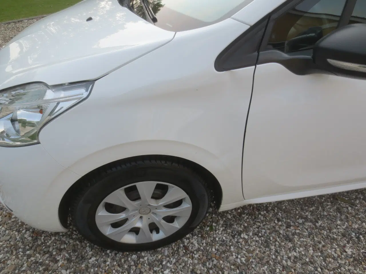 Billede 12 - Peugeot 208 1.0 VTi År 2014. Km 123. 