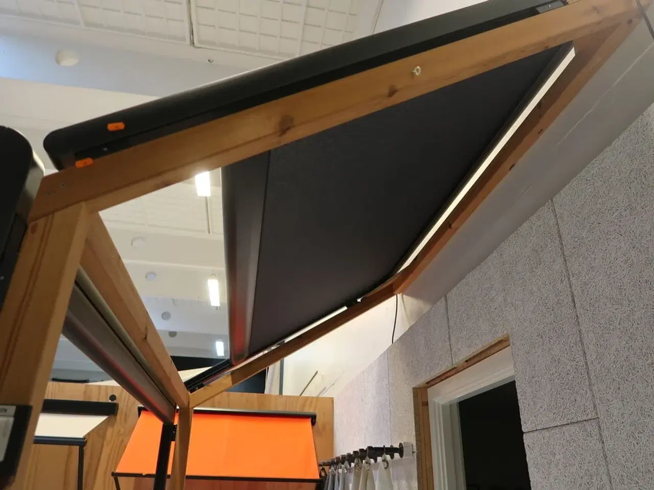 Billede 1 - Elektrisk afskærmning MARKILUX