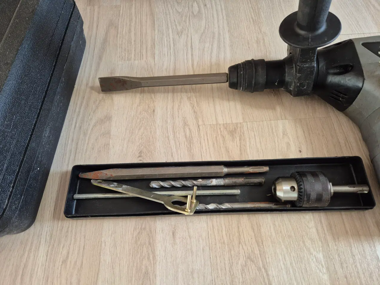 Billede 2 - Tool ex Slagboremaskine SDS med NY Borepatron samt