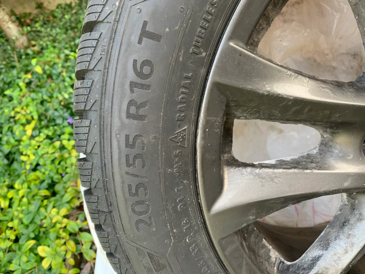 Billede 3 - Vinterdæk 205/55 R16, kørt 3000 km