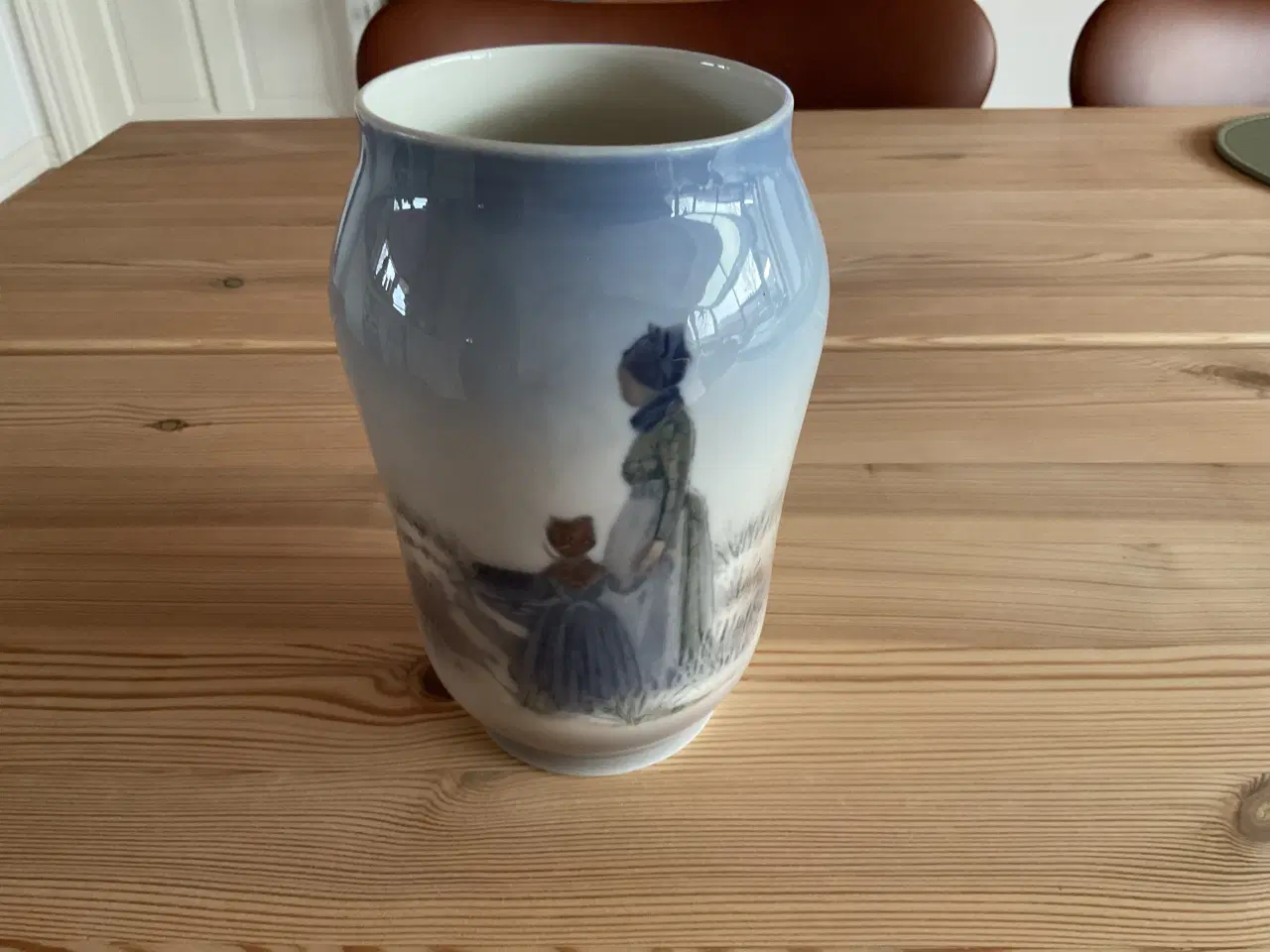 Billede 1 - Royal Copenhagen vase med Fanøpiger