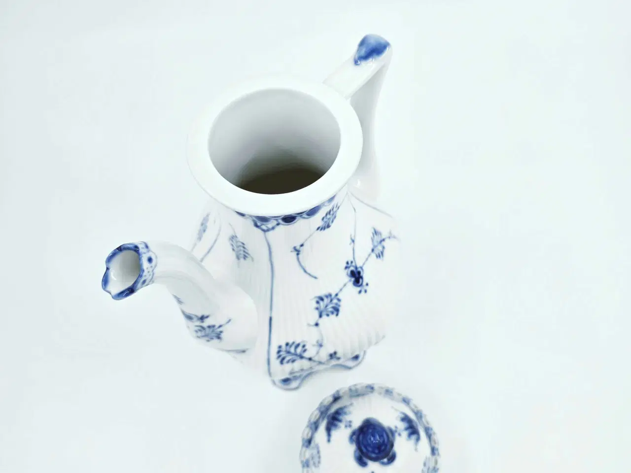 Billede 7 - Musselmalet Helblonde Kaffekande Porcelæn 