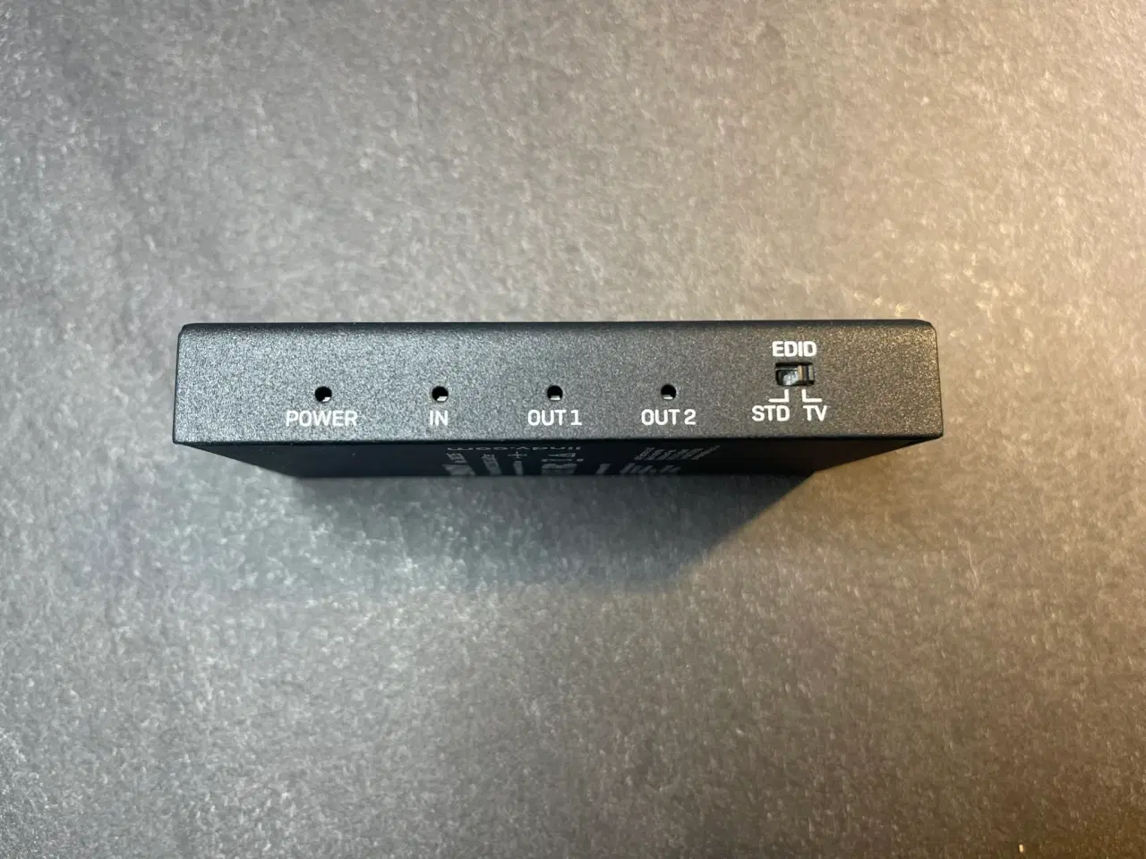 Billede 2 - HDMI splitter til deling af signal til 2 enheder.