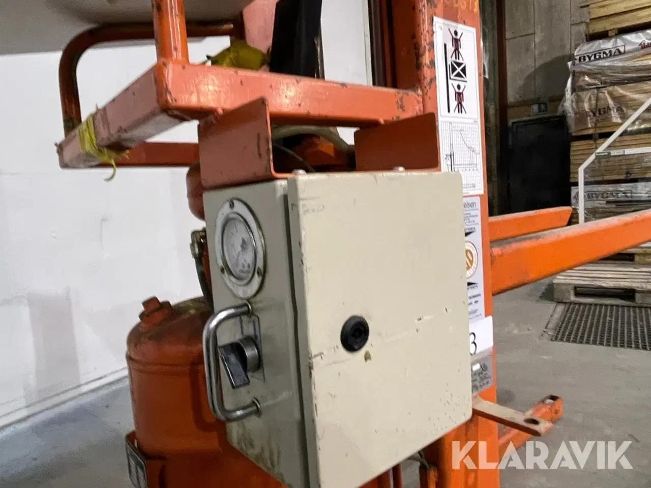 Billede 10 - Manuel/hydraulisk stabler Kallesøe 1000kg