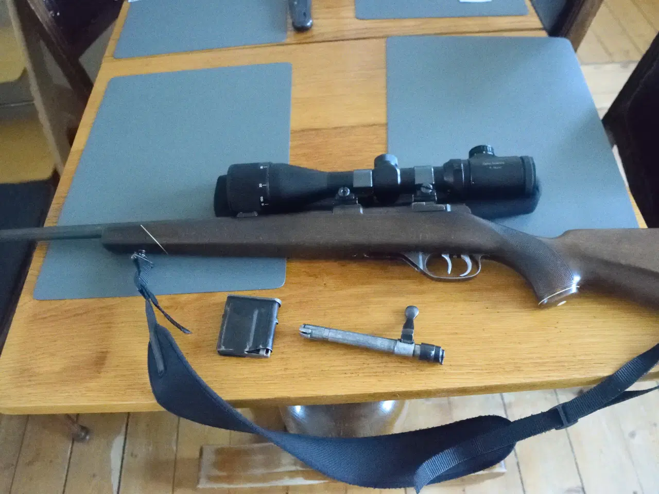 Billede 2 - Fin lille 222 Rem.  fra 