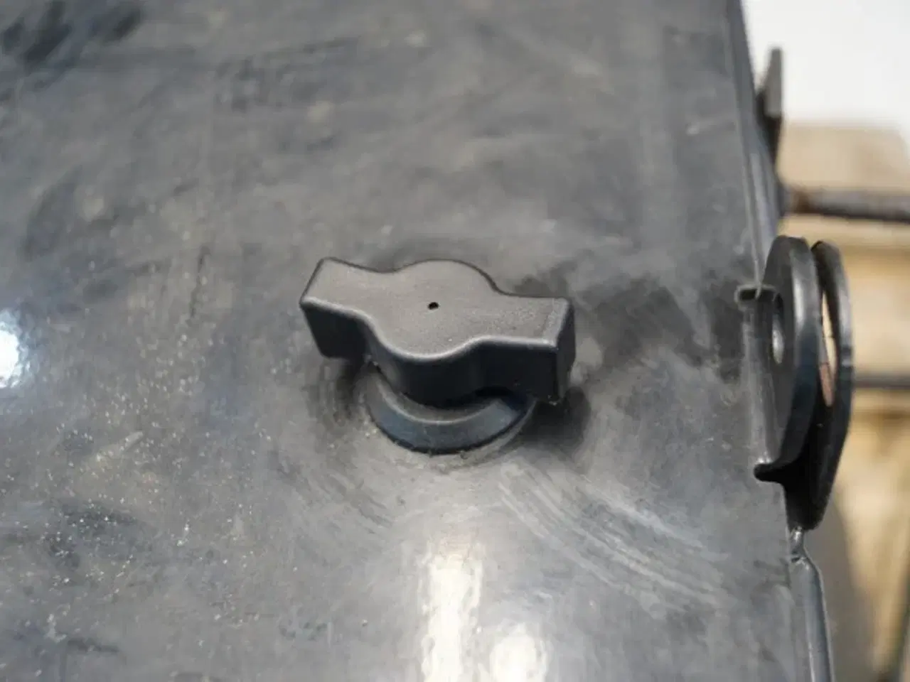 Billede 6 - Case 9230 Batterikasse 84264230