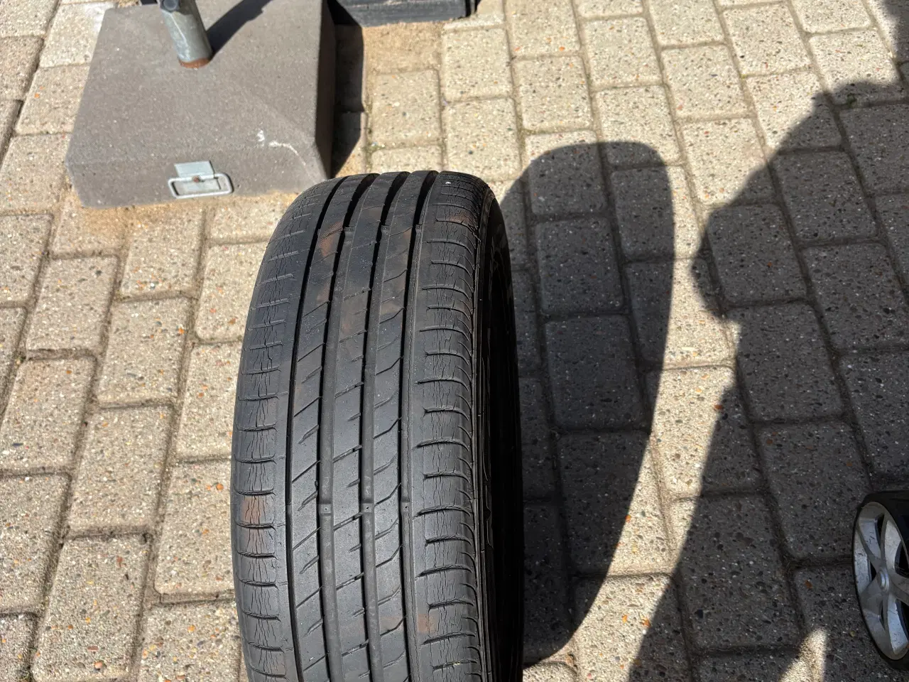 Billede 1 - Sommerdæk på stålfælge 16"