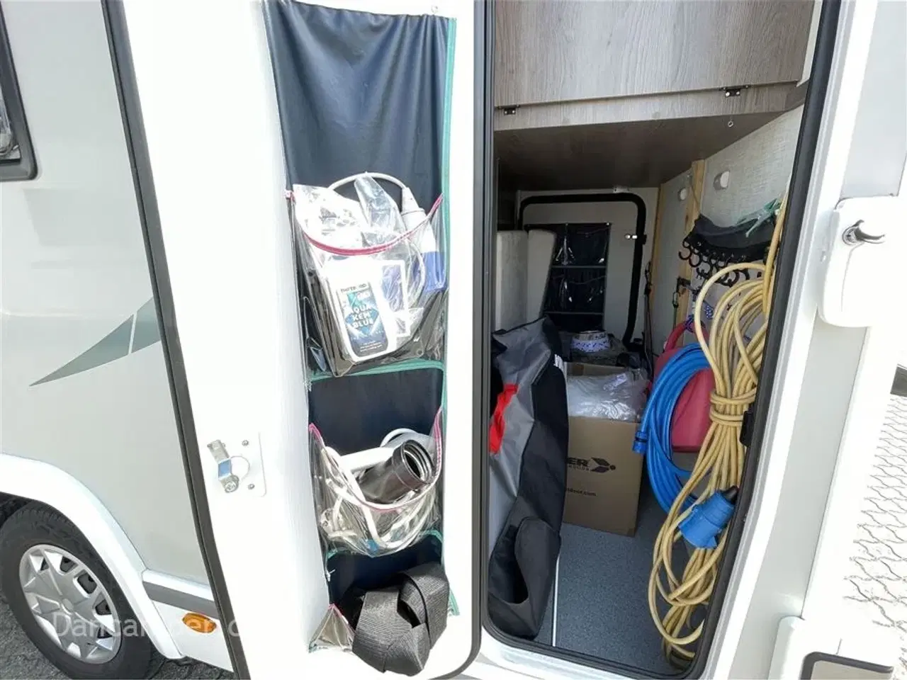 Billede 31 - 2020 - Chausson Titanium 640   Kommissionsbil. Lounge siddegruppe , Dobbeltseng, Populær model , 170Hk, 6-trins automatgear, solcelle, inverter 1500W