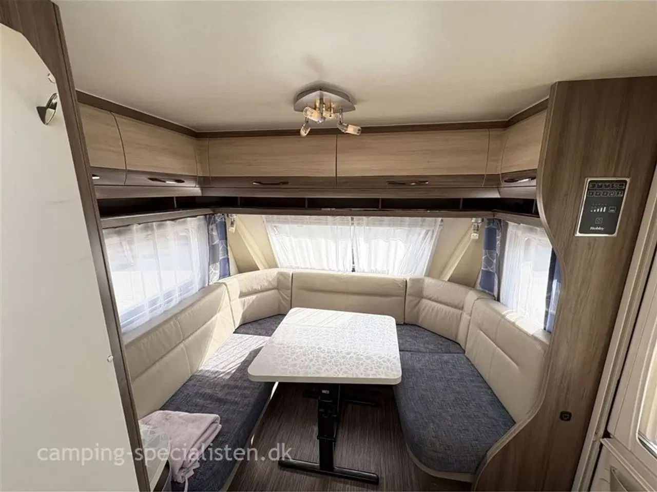 Billede 5 - 2015 - Hobby De Luxe 460 LU   Hobby De Luxe 460 LU 2015 - Se den nu hos Camping-Specialisten.dk