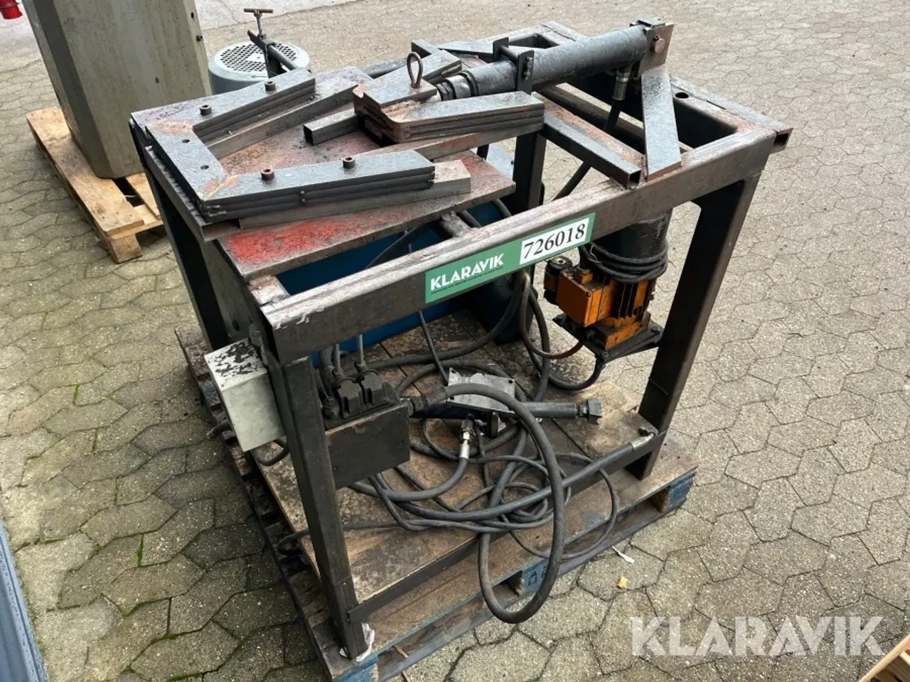 Billede 4 - Presse med hydraulikstation
