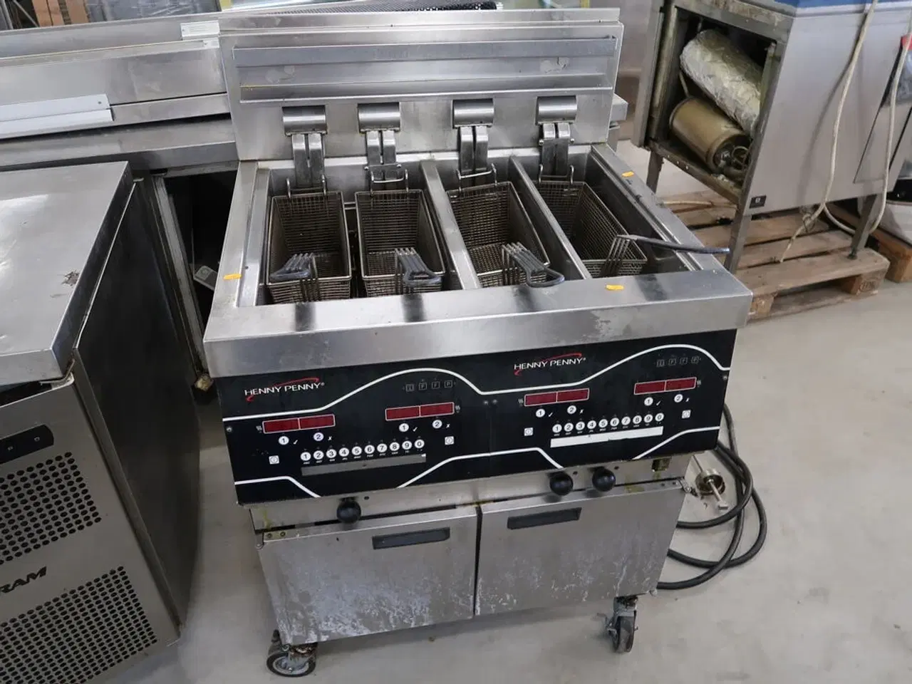 Billede 1 - Kommerciel frituregryde designet til professionelle køkkener HENNY PENNY