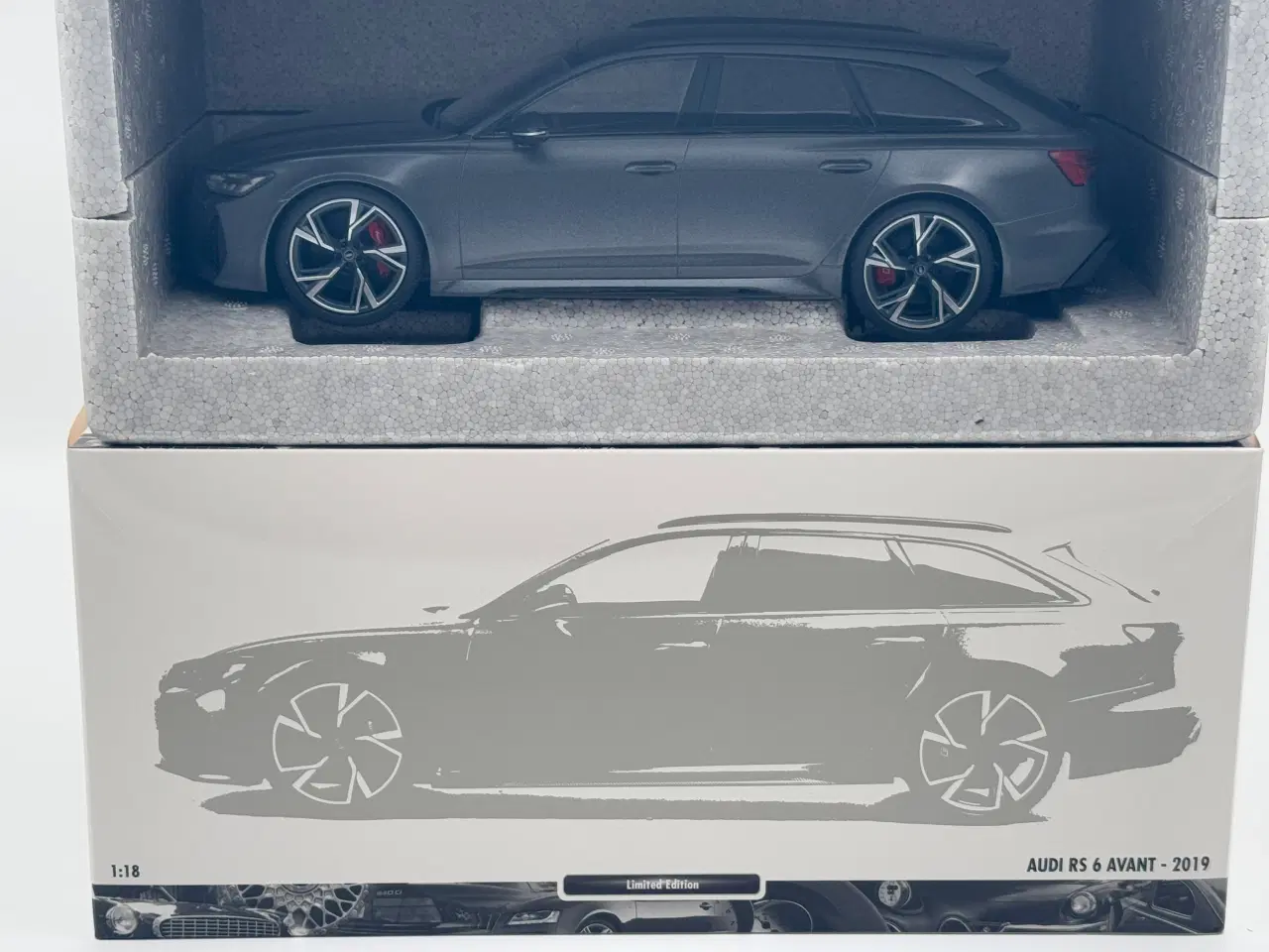 Billede 9 - 2021 Audi RS6 Avant MINICHAMPS - 1:18