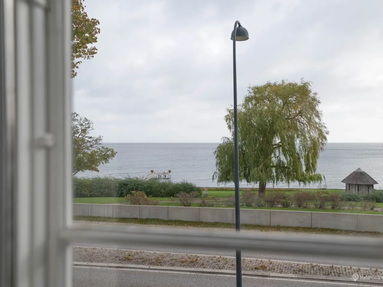 Billede 4 - Kontorejendom i historiske omgivelser på Strandvejen