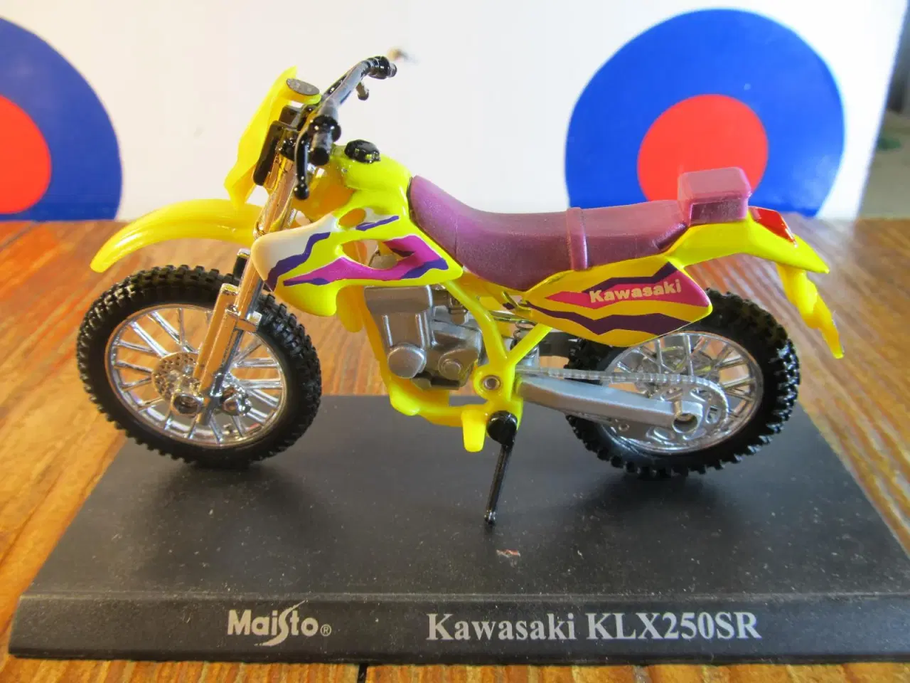 Billede 3 - Modelmotorcykel, skala 1:18