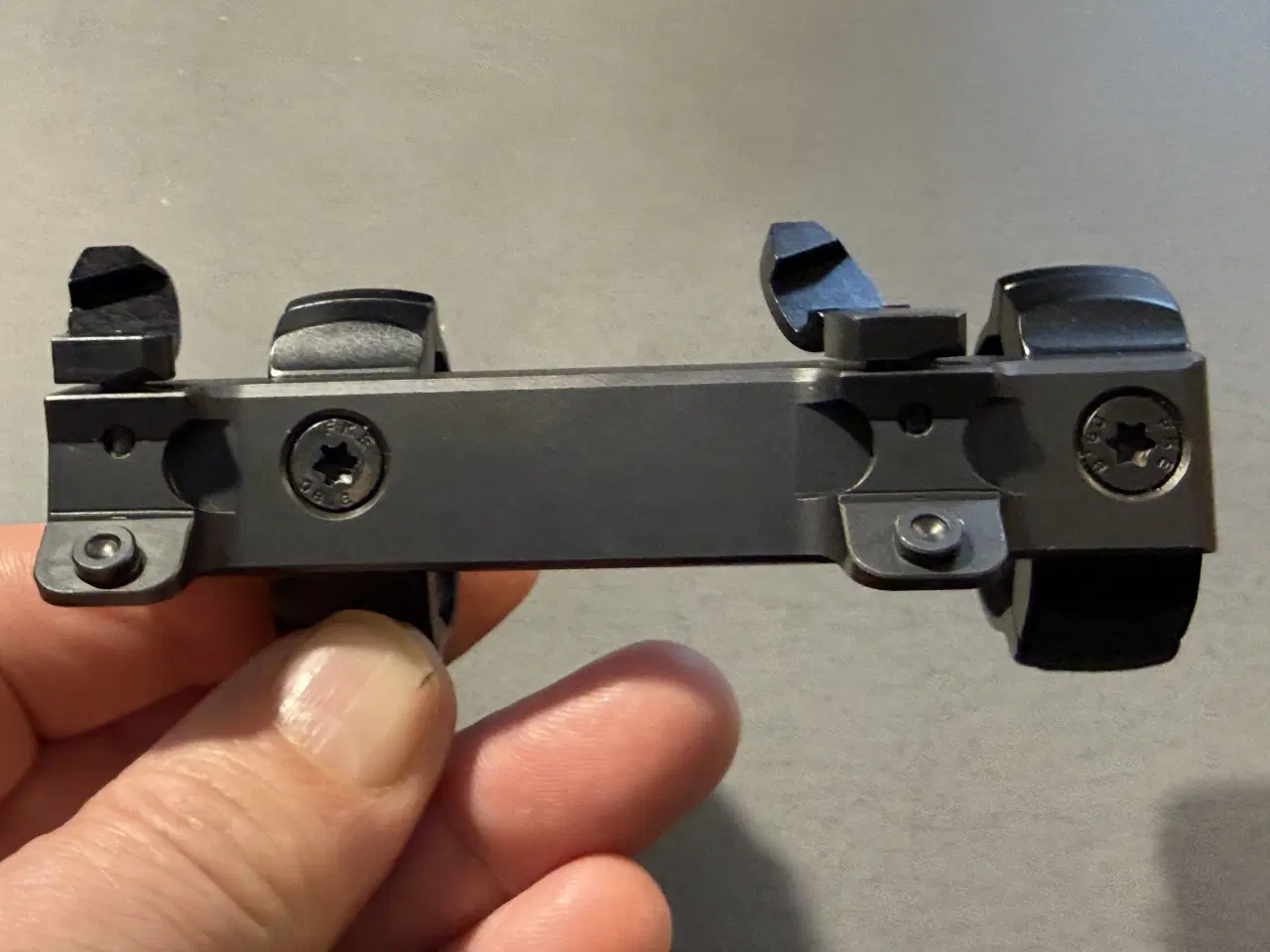 Billede 2 - Blaser montage med 30mm ringe