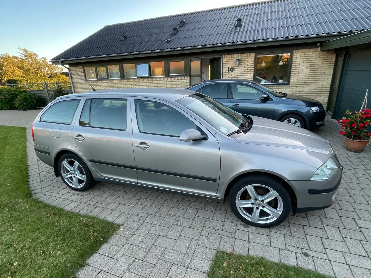 Billede 3 - Fin og velholdt Skoda Octavia
