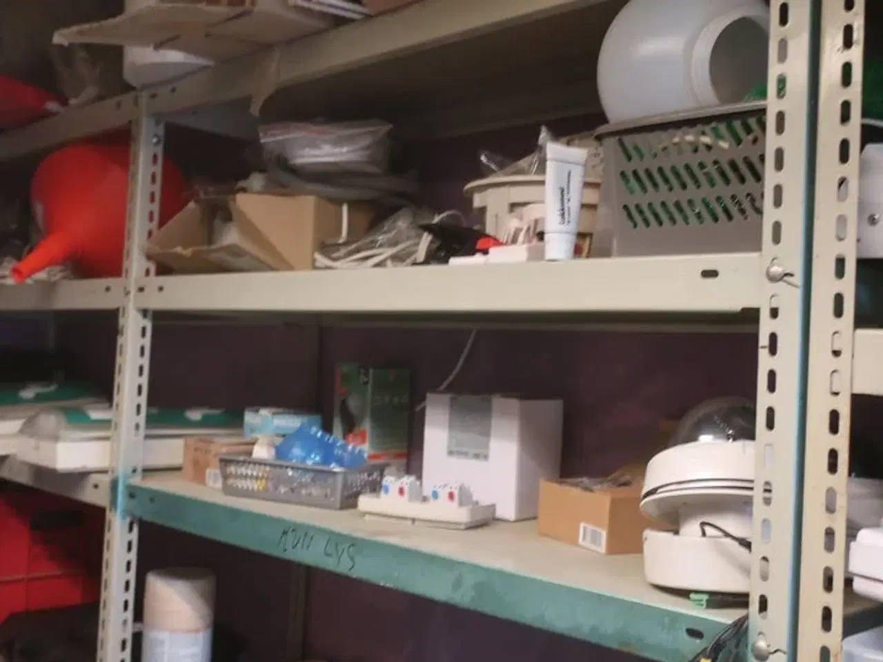 Billede 61 - Ryd hele værkstedet for løse dele