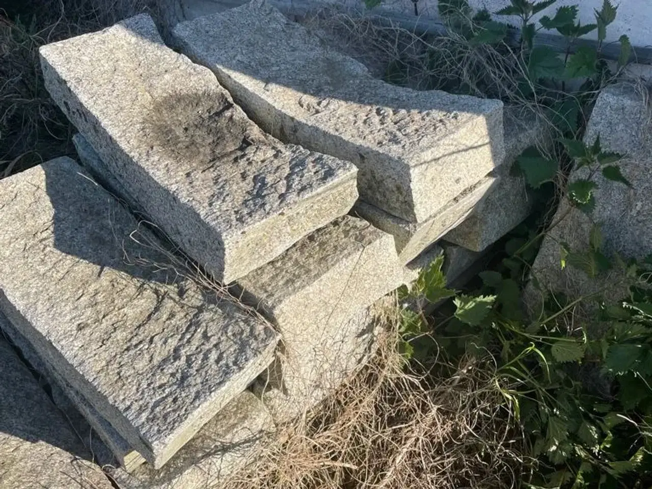 Billede 2 - Buede granit kantsten