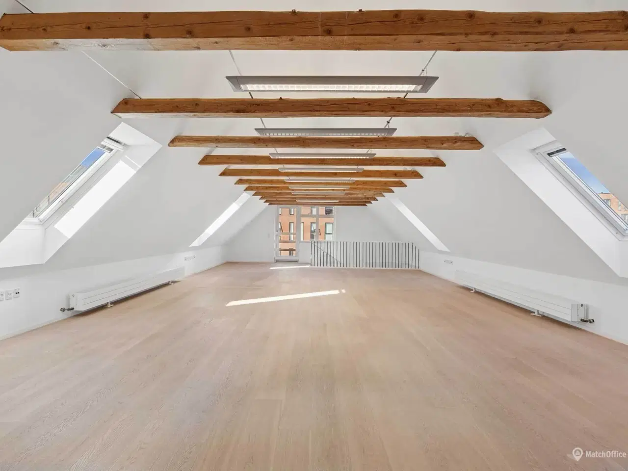 Billede 2 - 311 m2 charmerende ”mini-kontordomicil” tæt på Glostrup Station med adgang til fælles kantine.