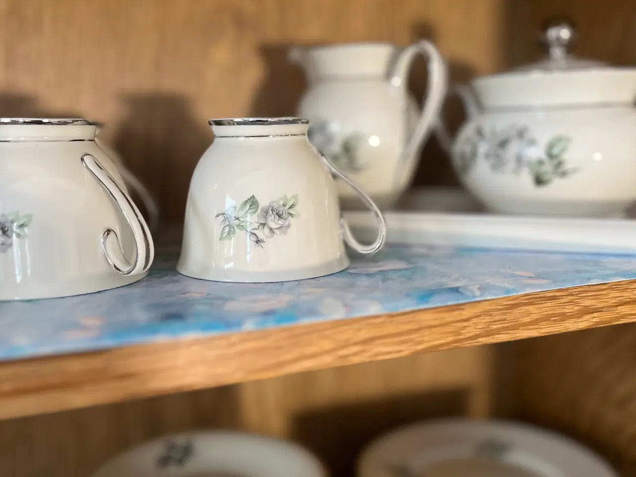 Billede 6 - KMP sort rose kaffestel 