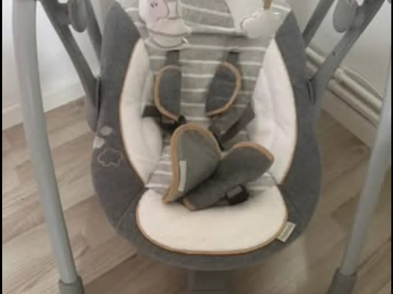 Billede 1 - Ingenuity Swing Drejestol