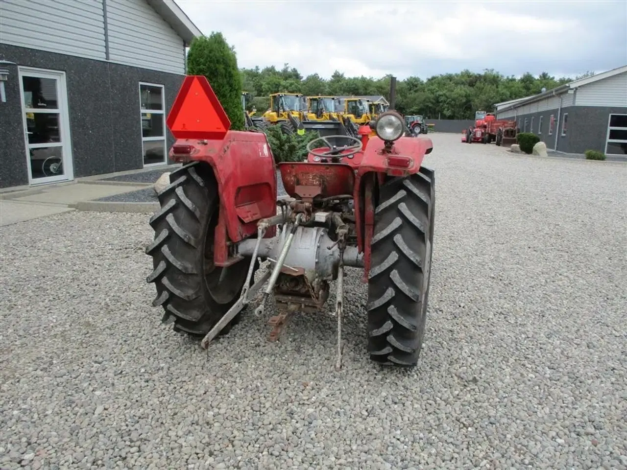 Billede 15 - Massey Ferguson 135 Sjælden Benzin MF135. Den starter og går godt