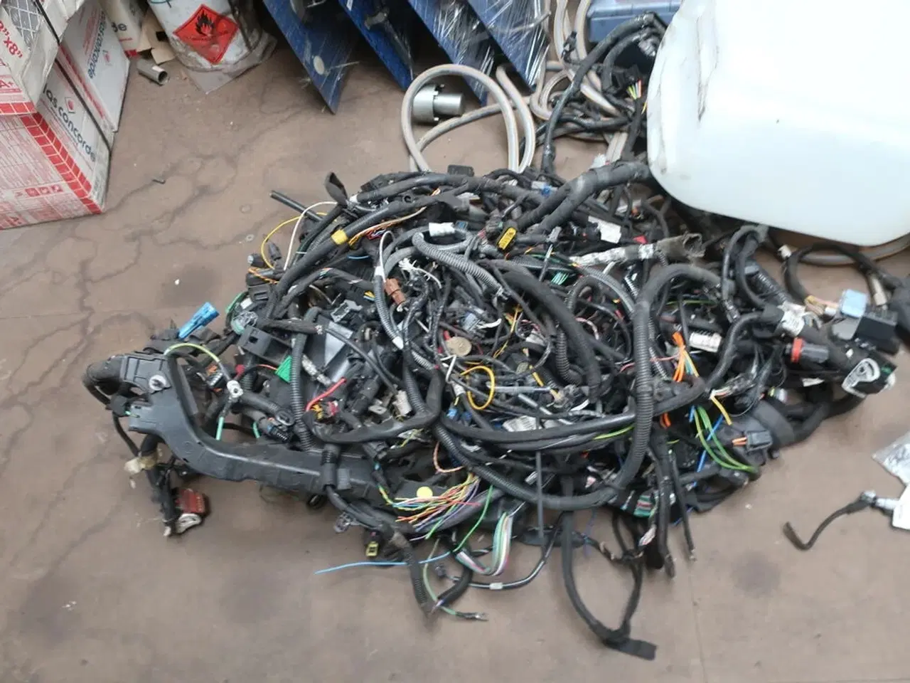 Billede 13 - Diverse forbrugsmaterialer, værktøj, biludstyr m.v.