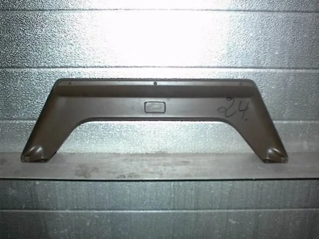 Billede 2 -   Skærmkant til Campingvogn