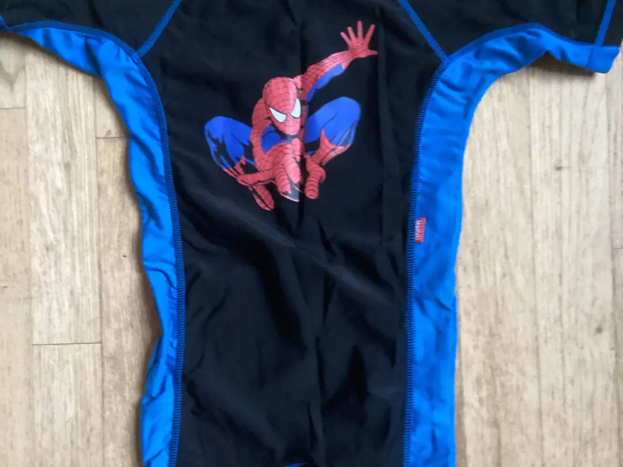 Billede 1 - Badedragt med spiderman