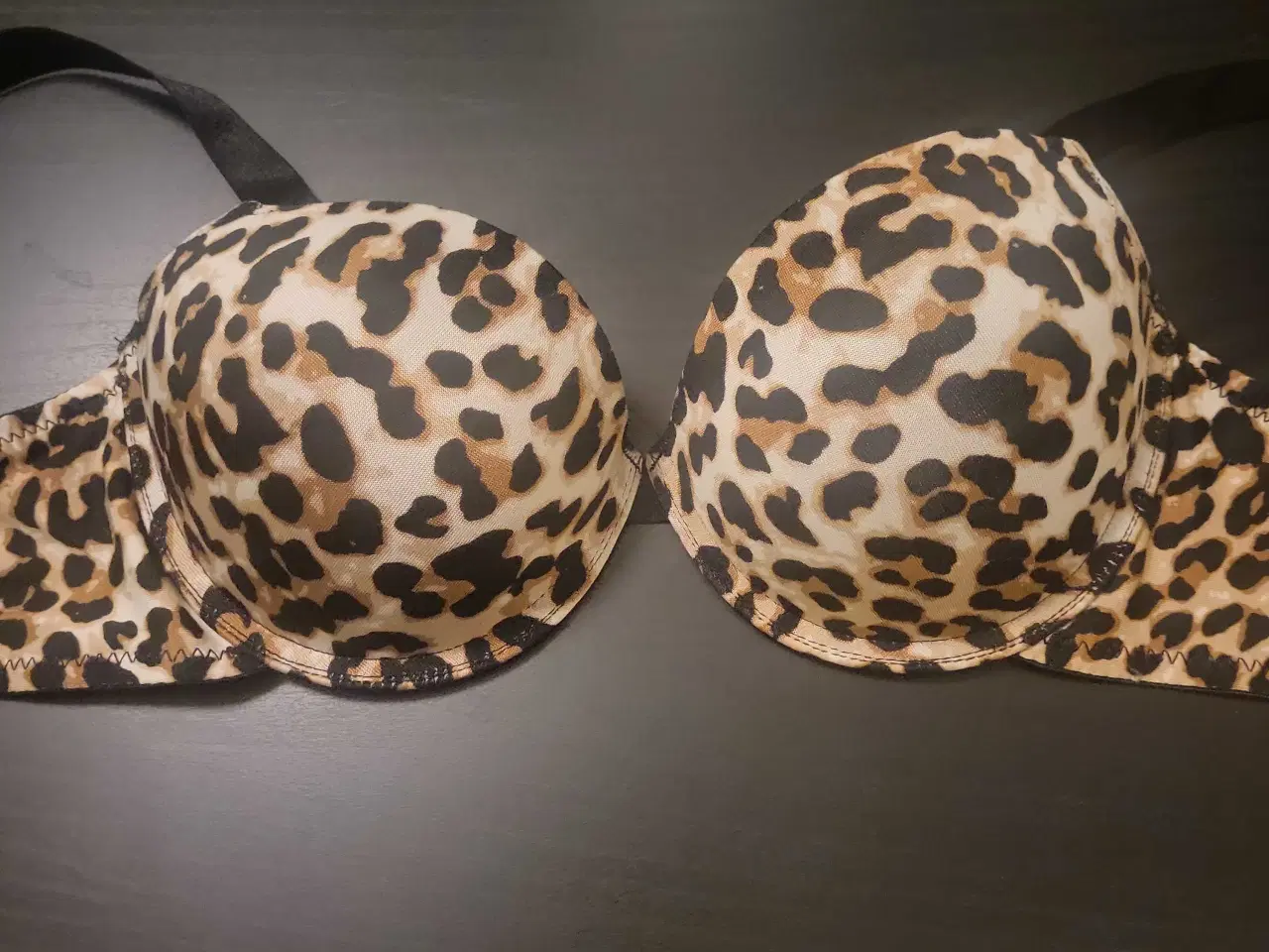 Billede 2 - Leopard Undertøjssæt