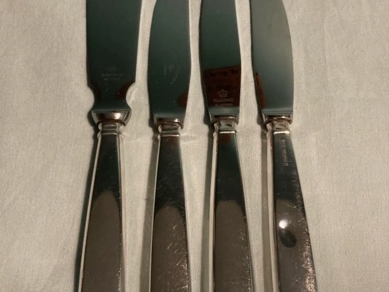 Billede 2 - Pletsølv middagsknive og lagkagekniv