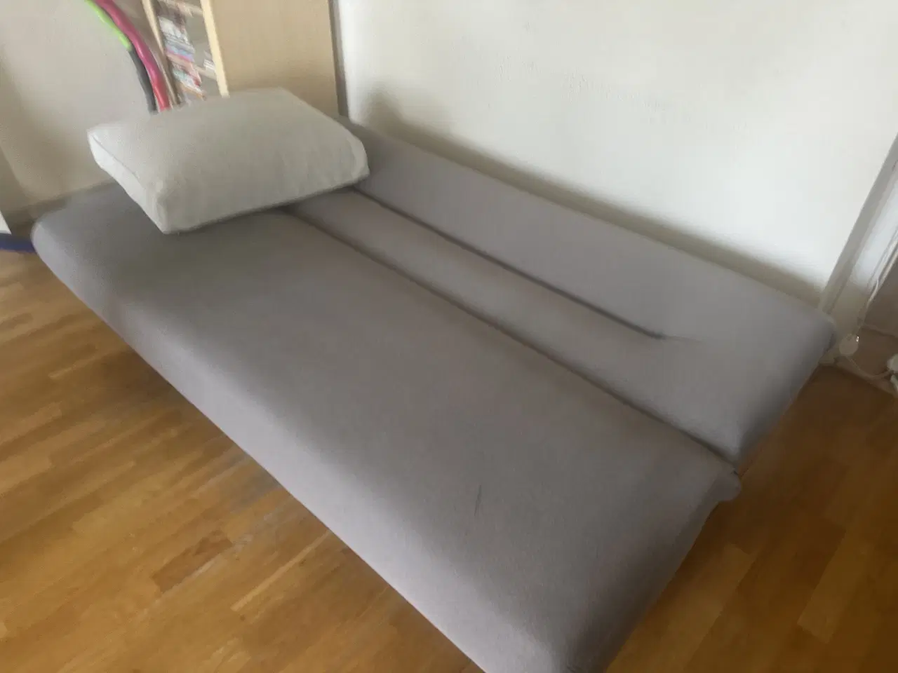 Billede 2 - Grå Sovesofa