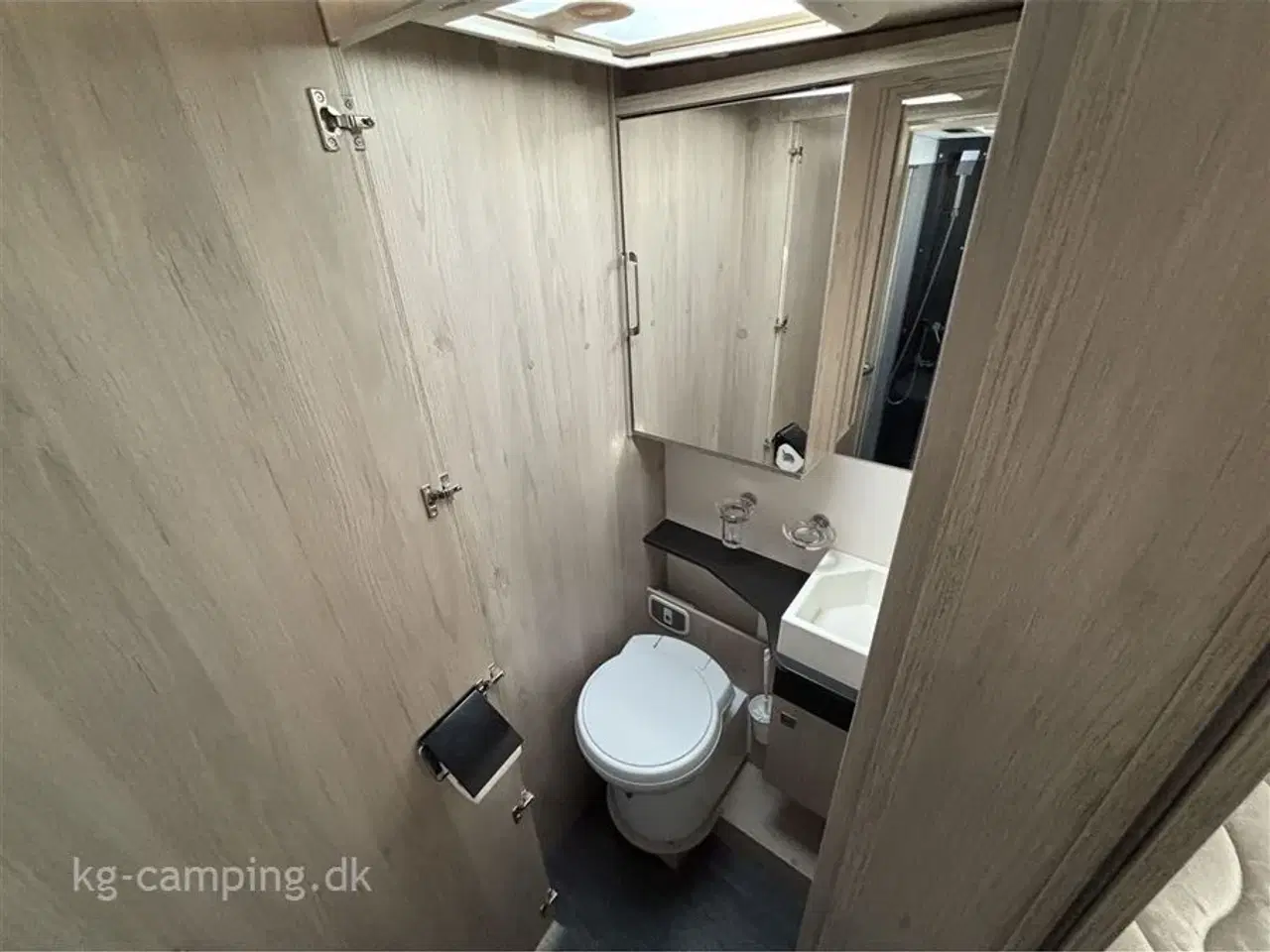 Billede 10 - 2021 - Chausson First Line C717   Rummelig familiecamper med masser af komfort!