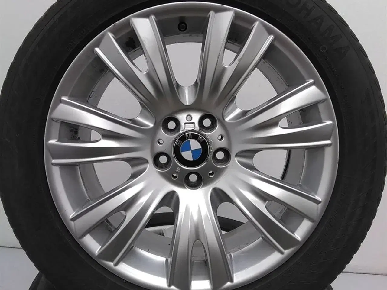 Billede 2 - 19" org. BMW fælge med vinterdæk "M V Spoke 223" A63362 BMW X5 (E70) X6 (E71) X6 (E72 Hyb) X5LCI (E70)
