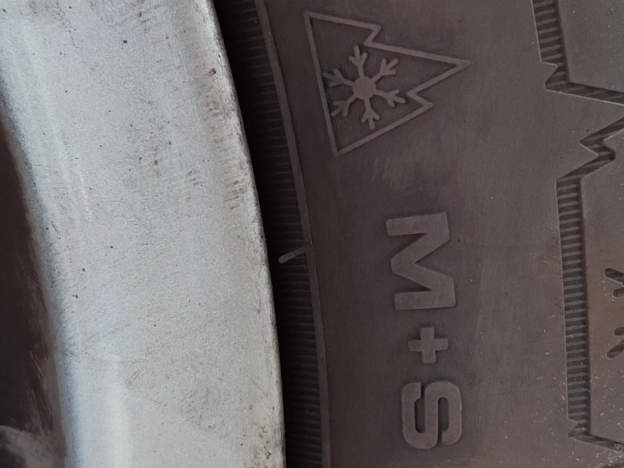 Billede 3 - 16" alufælge med vinterdæk