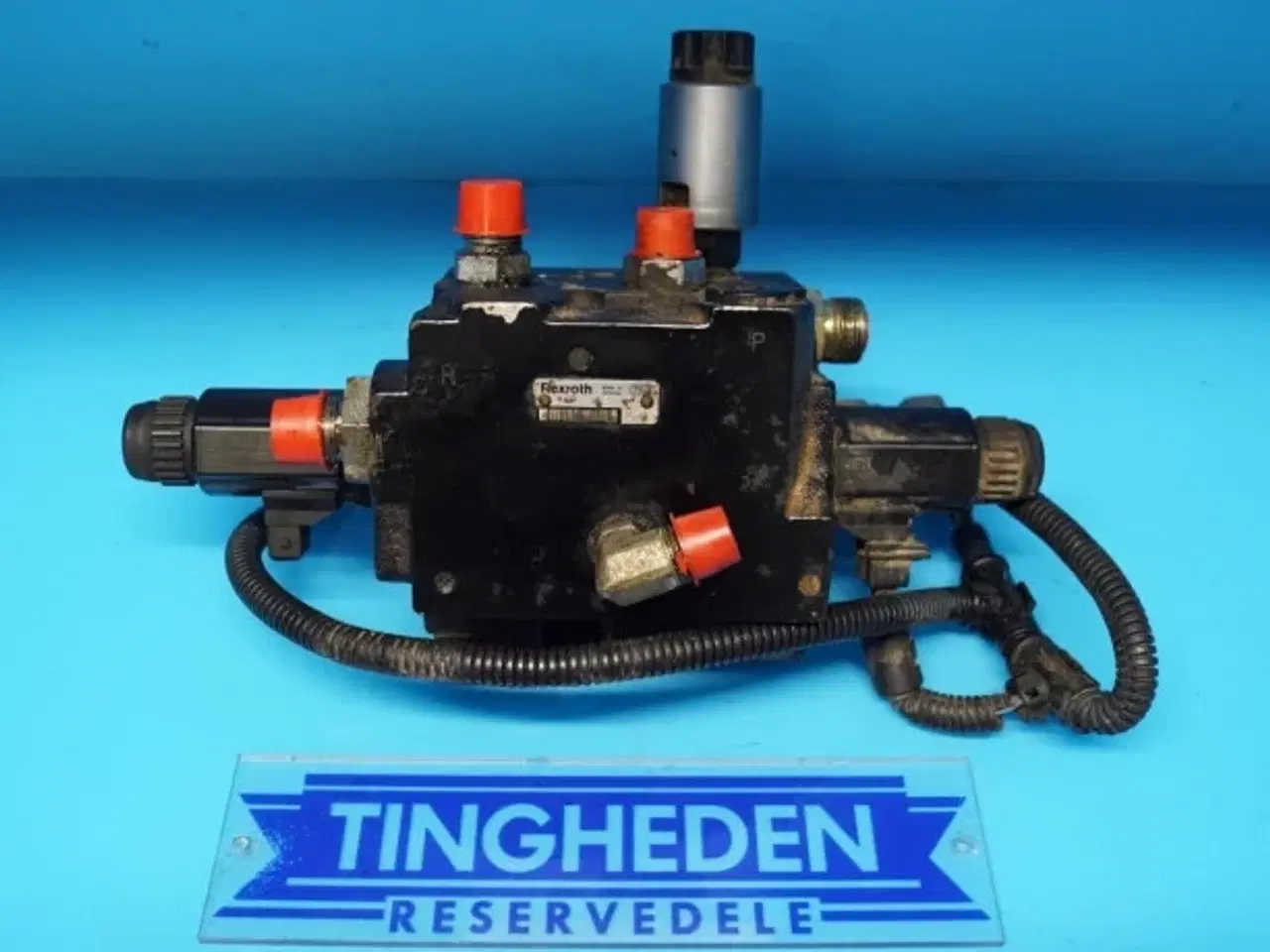 Billede 14 - Case 8010 Hydraulikventil 87313989